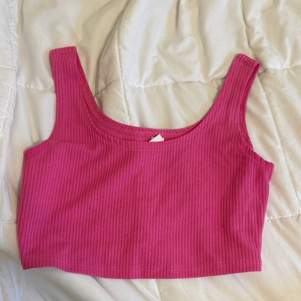 Amazon Pink Ribbed Crop Top